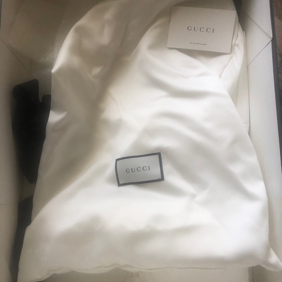 Gucci Messenger Bag - Picture 3 of 5